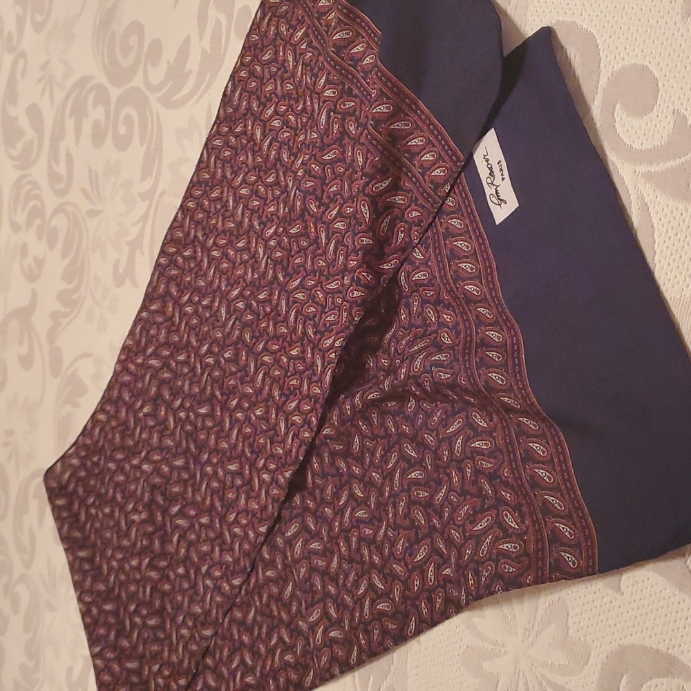 Jim Renoir Scarf